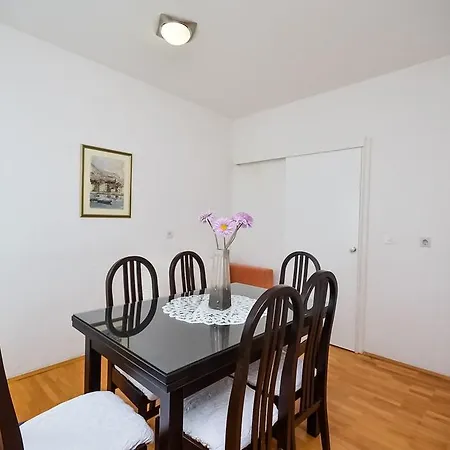 Apartament Meri
