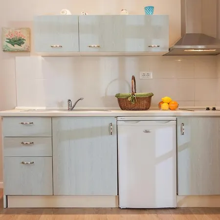 Apartament Meri *